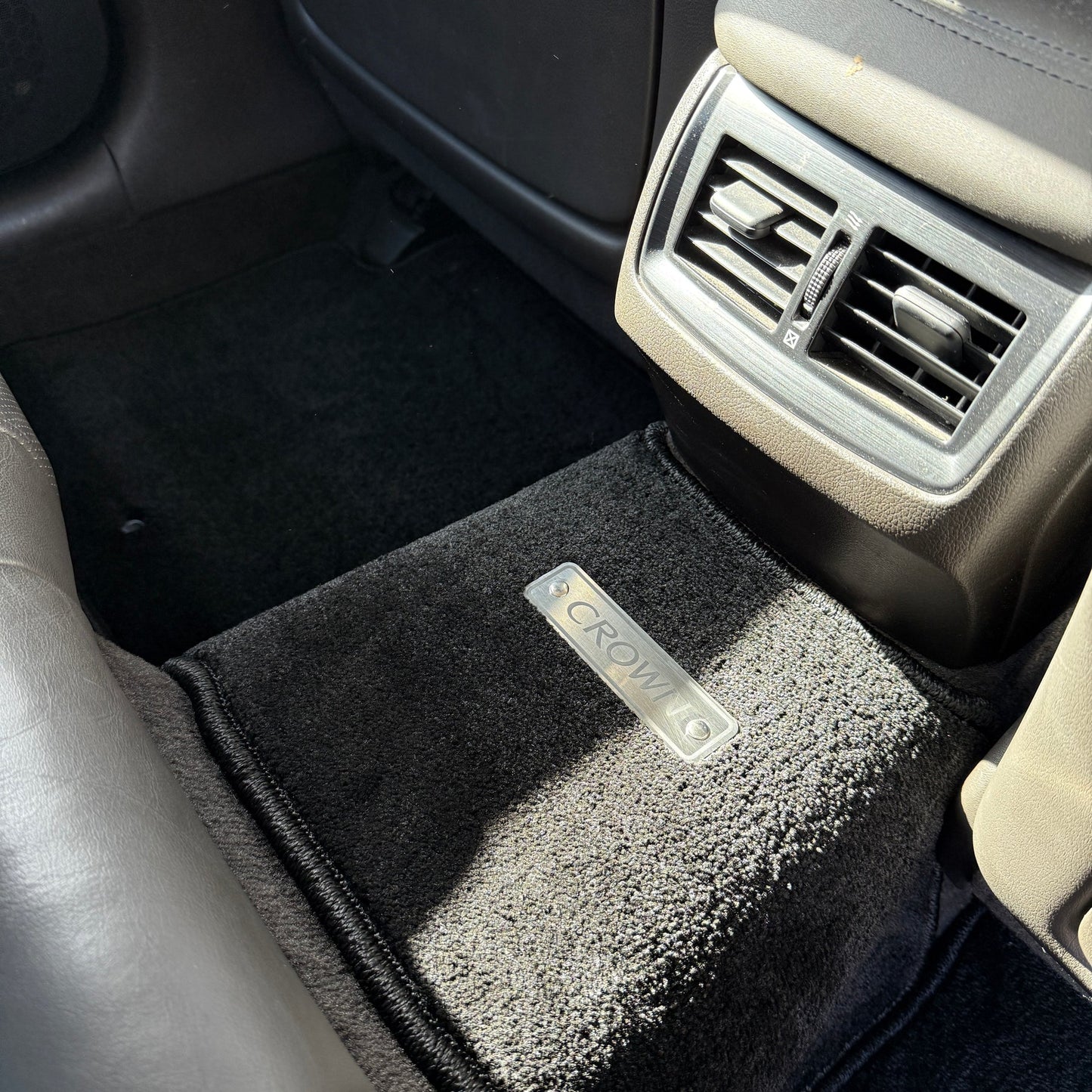 Toyota S200 Crown 2008 - 11 - Floor Mats