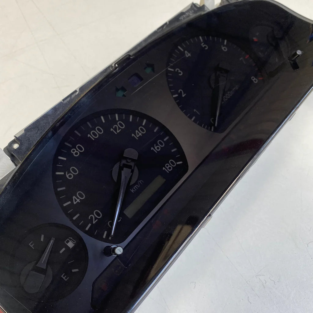 Toyota JZX100 Mark II Chaser 1996 - 01 - Cluster Fascia