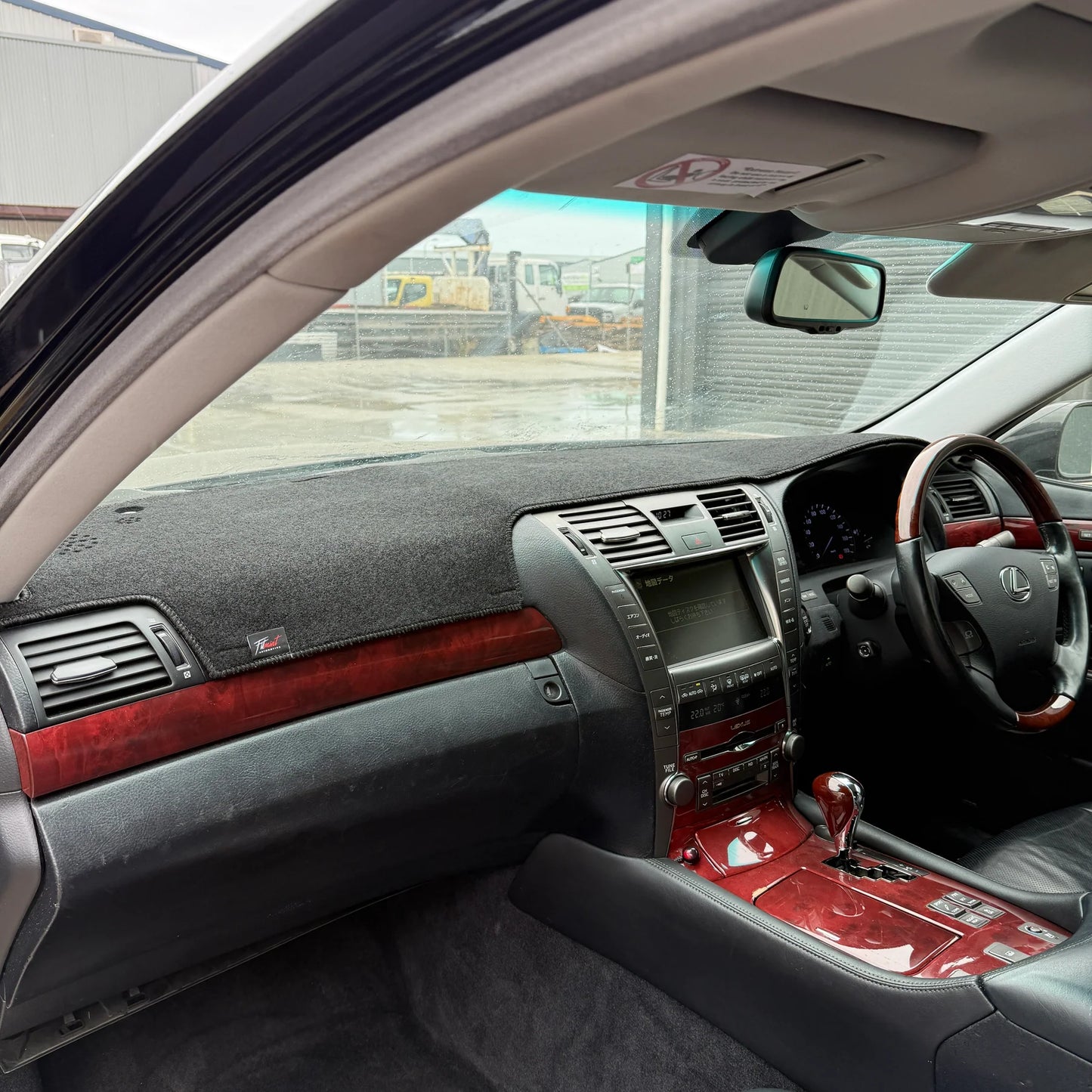 Dash Mat to suit Lexus XF40 LS600 2006