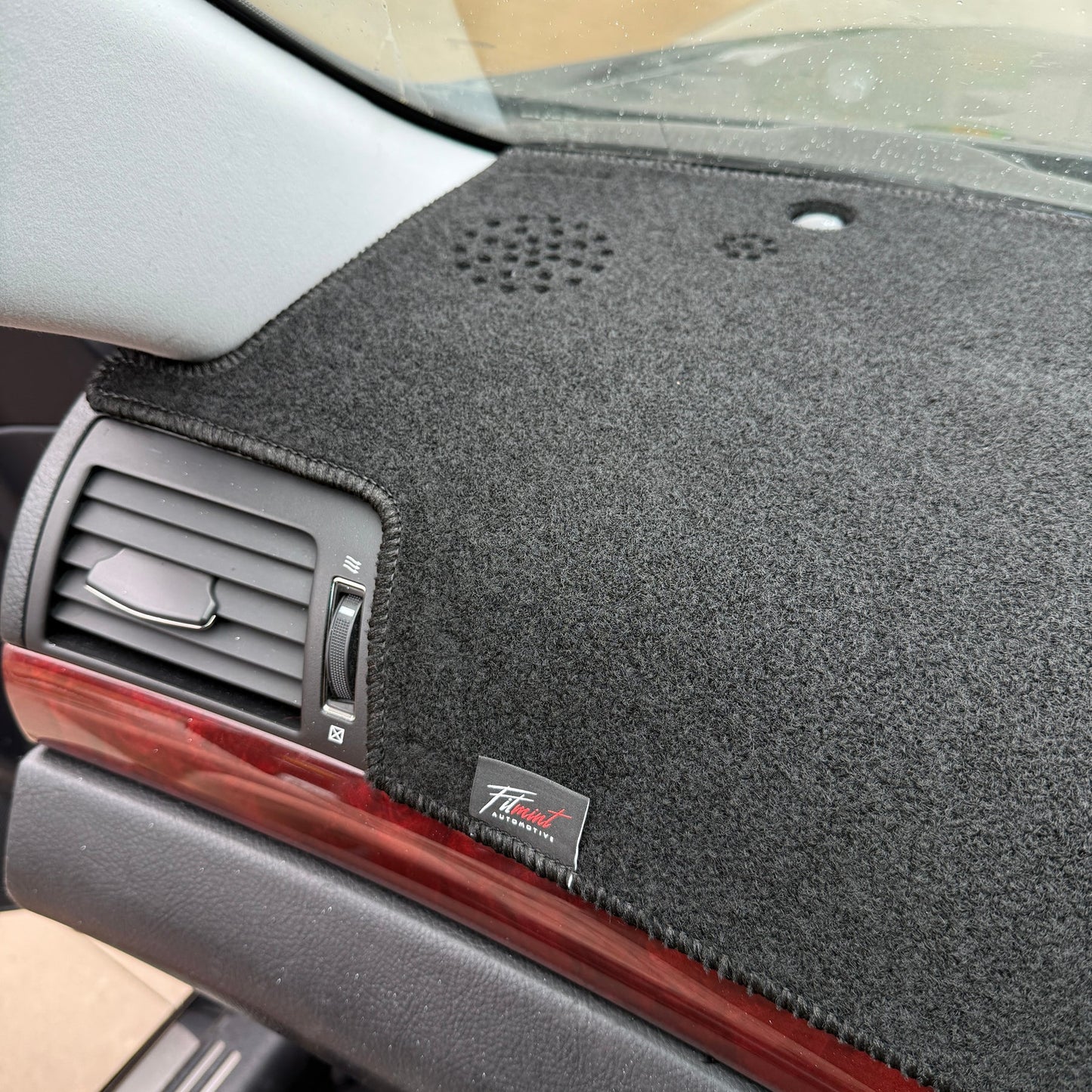 Dash Mat to suit Lexus XF40 LS600 2006