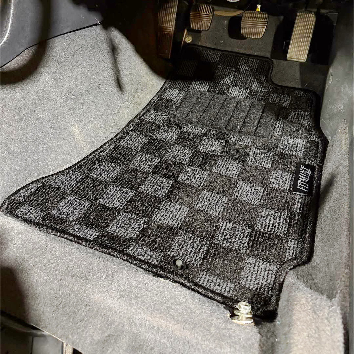 Checker Floor Mats to suit Nissan R33 Skyline Coupe & Sedan 1993