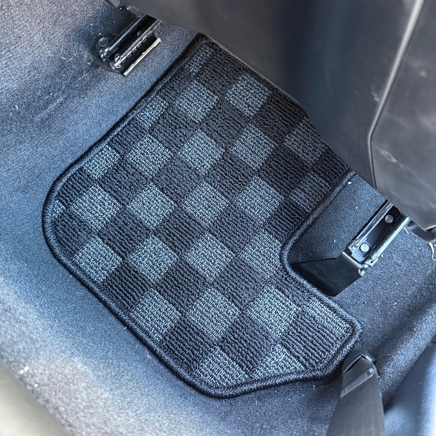 Checker Floor Mats to suit Nissan R35 GTR 2007