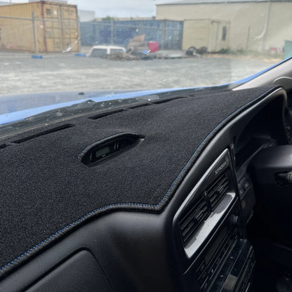 Dash Mat Nissan Stagea C34 Station Wagon