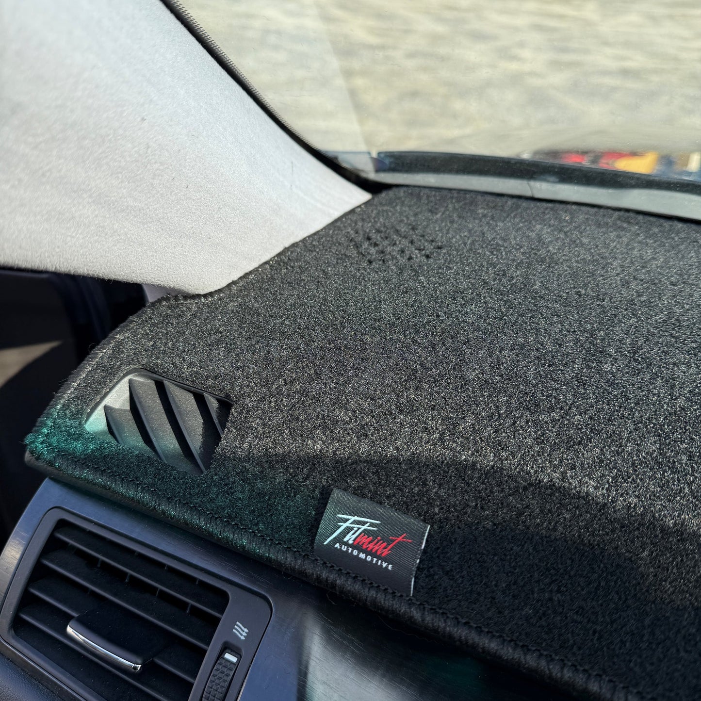 Toyota S200 Crown / Athlete 2008 - 11 - Dash Mat