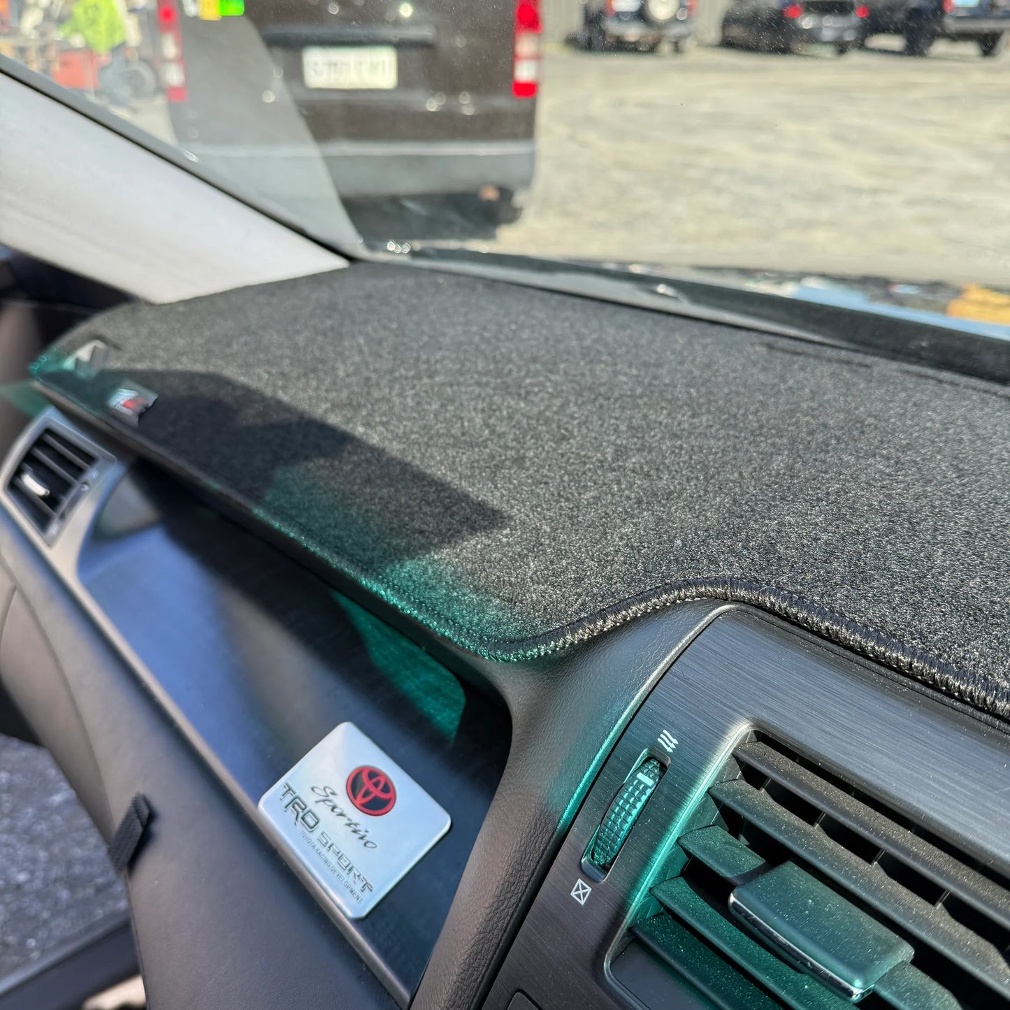 Toyota S200 Crown / Athlete 2008 - 11 - Dash Mat