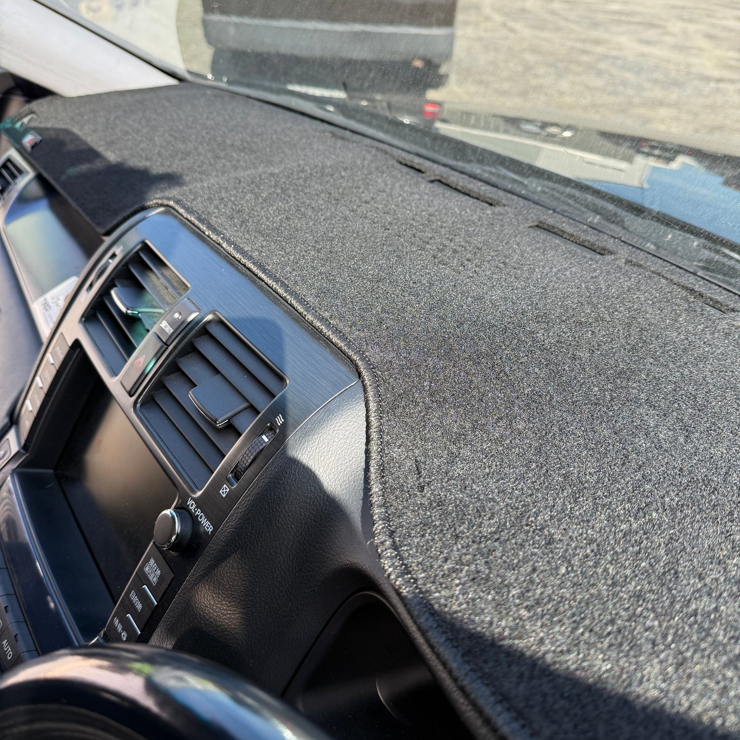 Toyota S200 Crown / Athlete 2008 - 11 - Dash Mat