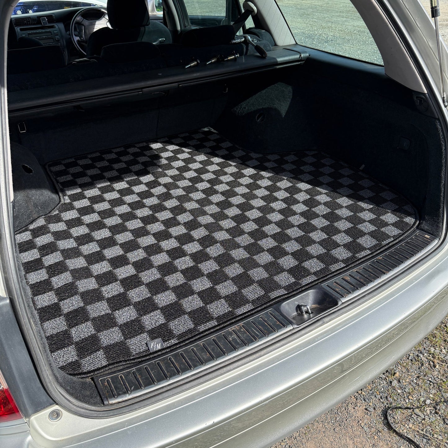 Toyota S170 Crown Athlete 1999 - 07 - Checker Boot Mat