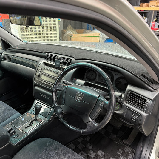 Toyota S170 Crown Athlete 1999 - 07 - Dash Mat